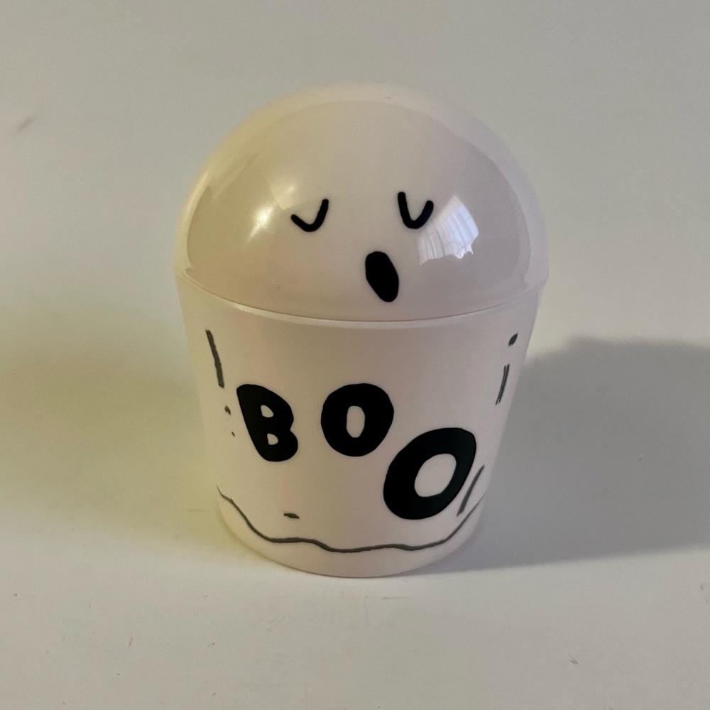 Ghost snack container